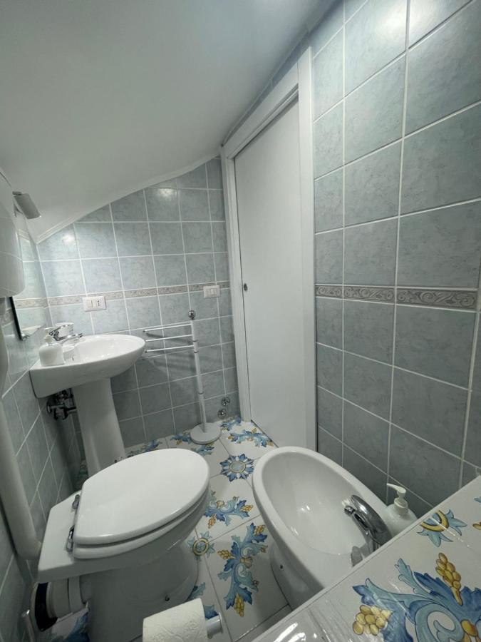 Caterina 70 Apartment Наполи Екстериор снимка