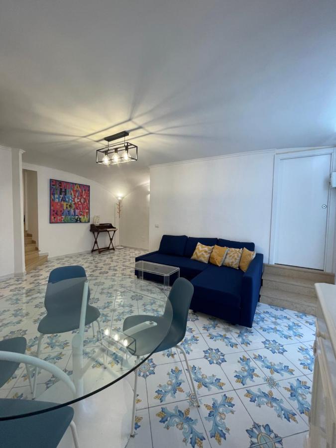 Caterina 70 Apartment Наполи Екстериор снимка