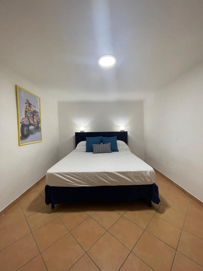 Caterina 70 Apartment Наполи Екстериор снимка